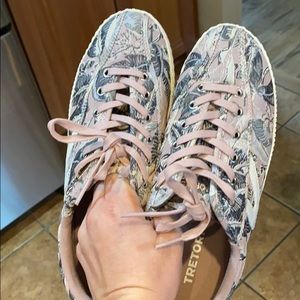 Tretorn sneakers, never worn